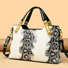 Load image into Gallery viewer, Women Handbag Python Pattern Luxury Ladies Party Handbag