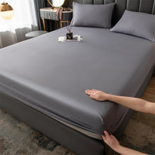 Load image into Gallery viewer, 100% Waterproof Mattress Protector Cover Elastic Fitted Sheet