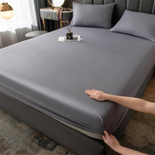 Load image into Gallery viewer, 100% Waterproof Mattress Protector Cover Elastic Fitted Sheet
