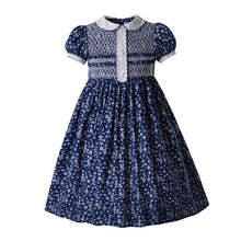 Load image into Gallery viewer, Pettigirl 2022 Autumn Fancy Christmas Old Girls Smocked Dresses Children Clothes For Kids Size 3 4 5 6 8 10 12 Years - sunnydayhomedecorboutique
