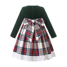 Load image into Gallery viewer, Pettigirl Winter Children Teenagers Kids Charm Christmas Luxurious Green Plaid Lace Dresses for Girls Clothes Size 2 3 7 12 Year - sunnydayhomedecorboutique
