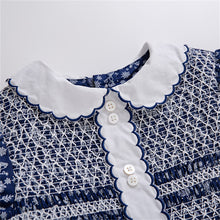 Load image into Gallery viewer, Pettigirl 2022 Autumn Fancy Christmas Old Girls Smocked Dresses Children Clothes For Kids Size 3 4 5 6 8 10 12 Years - sunnydayhomedecorboutique
